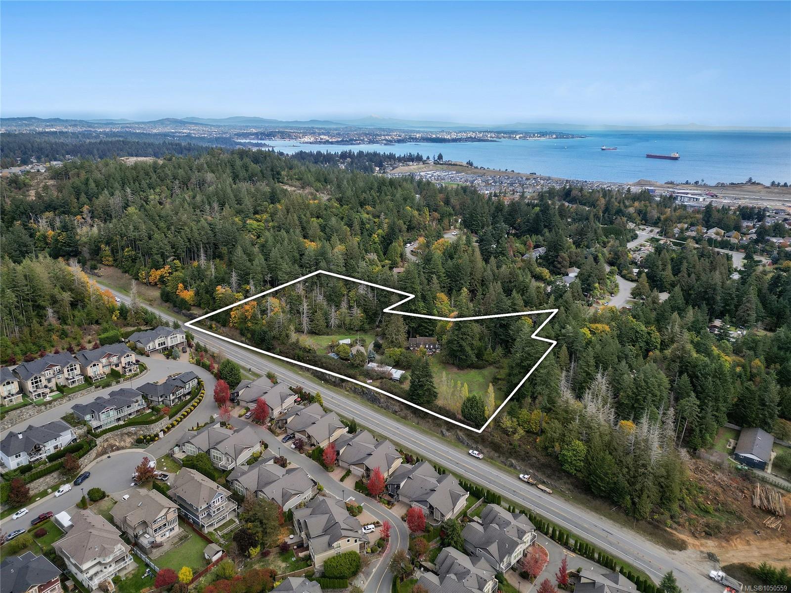 567 Windthrop Rd, Colwood