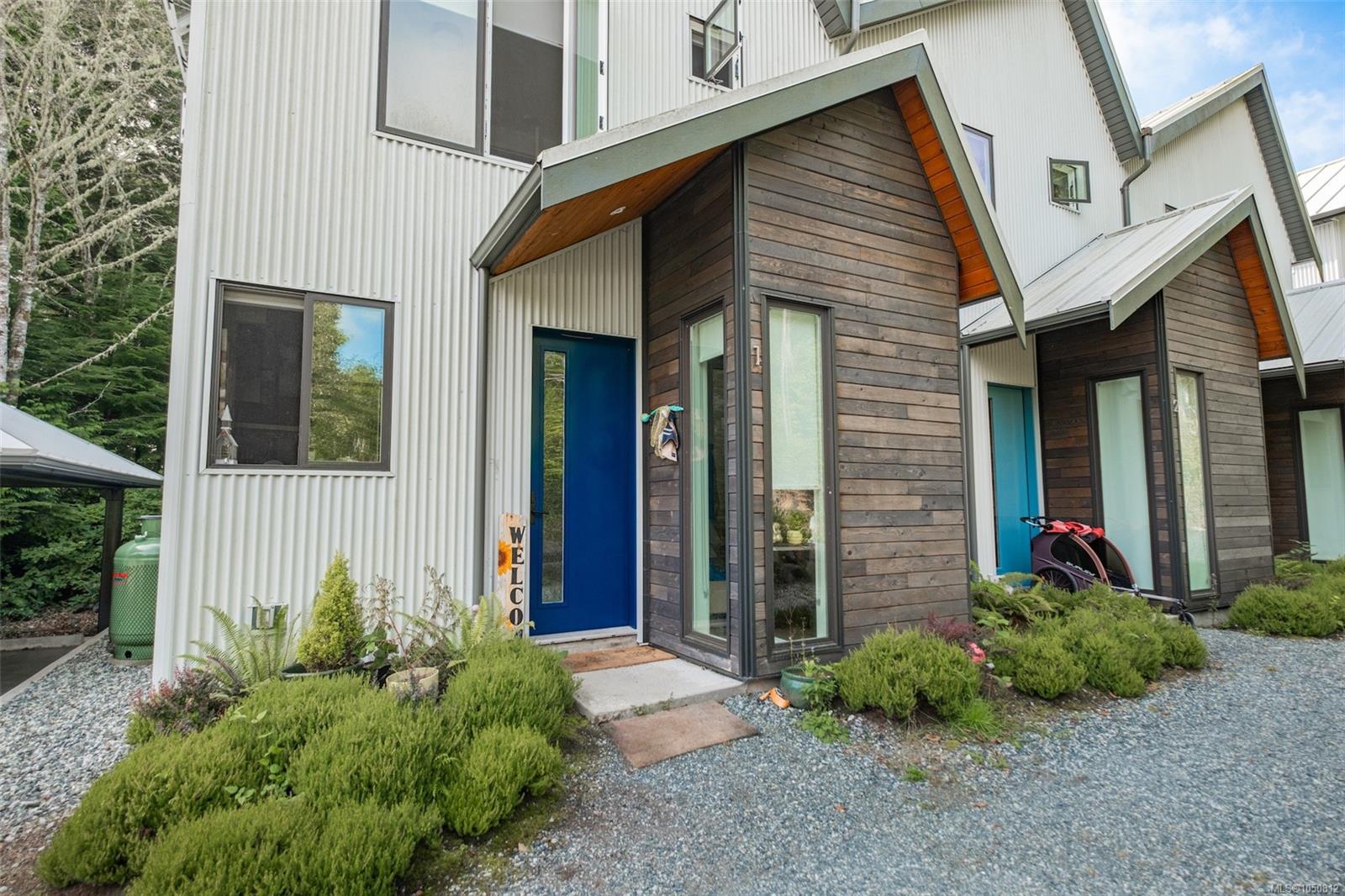 590 Marine Dr, Ucluelet