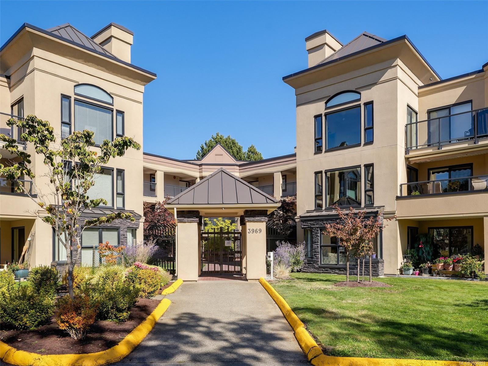 Unit 325, 3969 Shelbourne St, Saanich