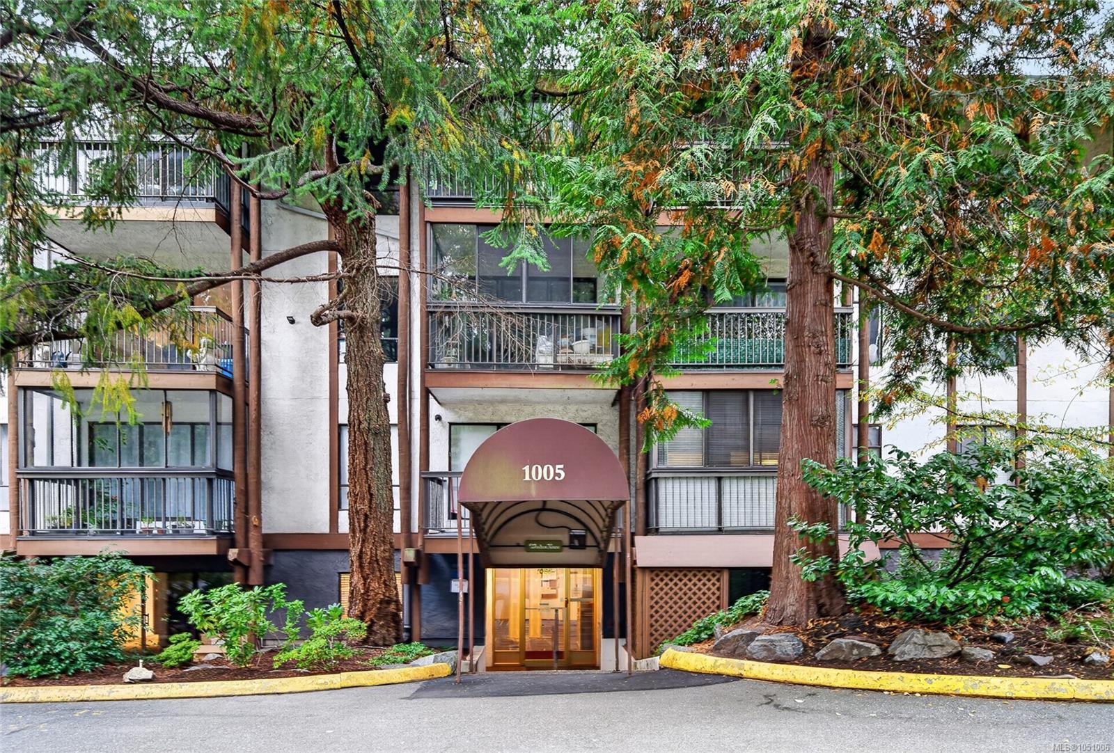 Unit 412, 1005 McKenzie Ave, Saanich