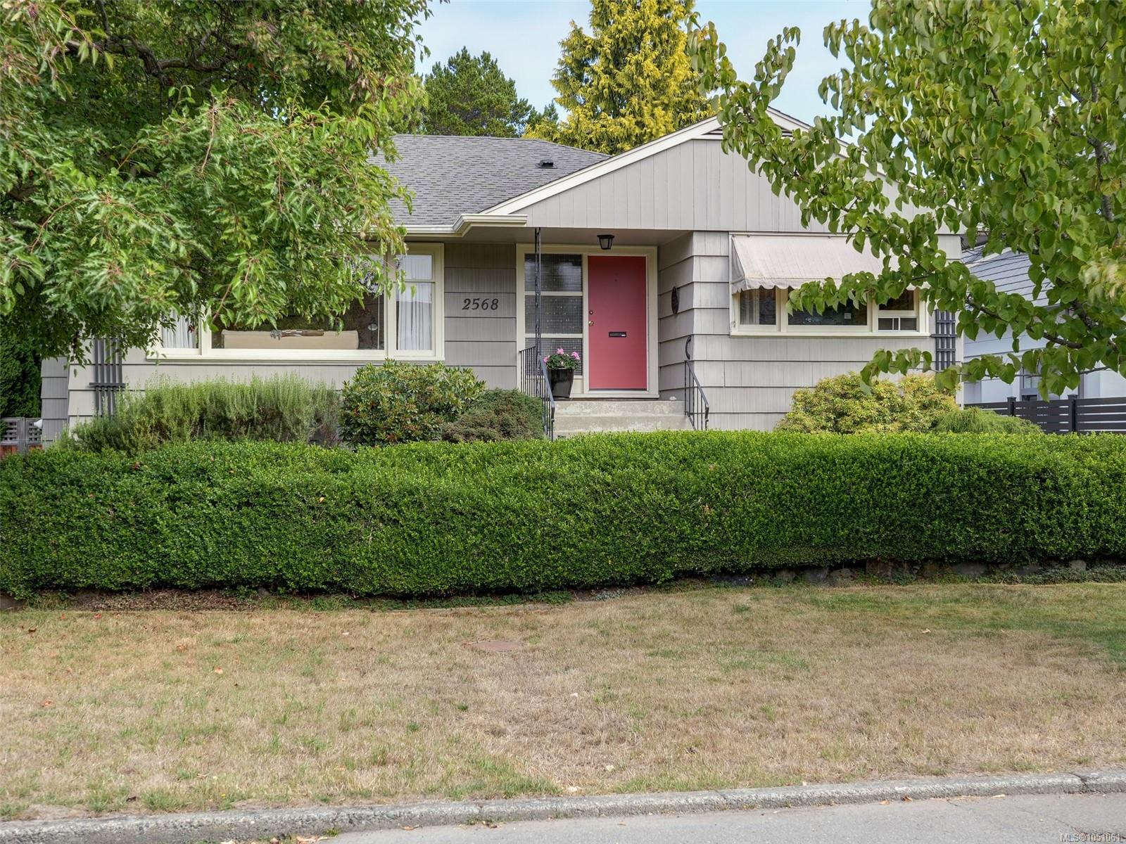 2568 Margate Ave, Oak Bay