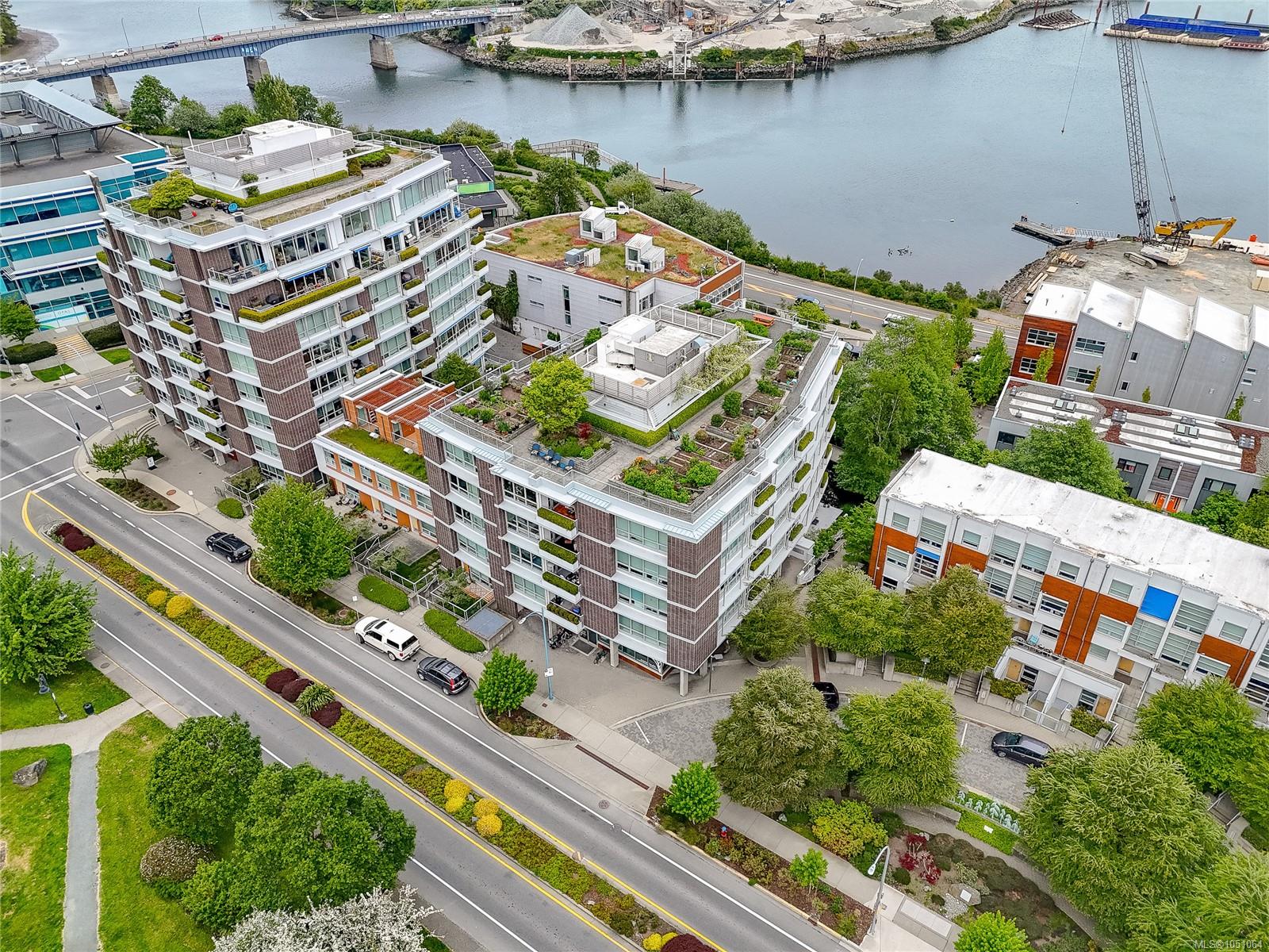 Unit 406, 391 Tyee Rd, Victoria