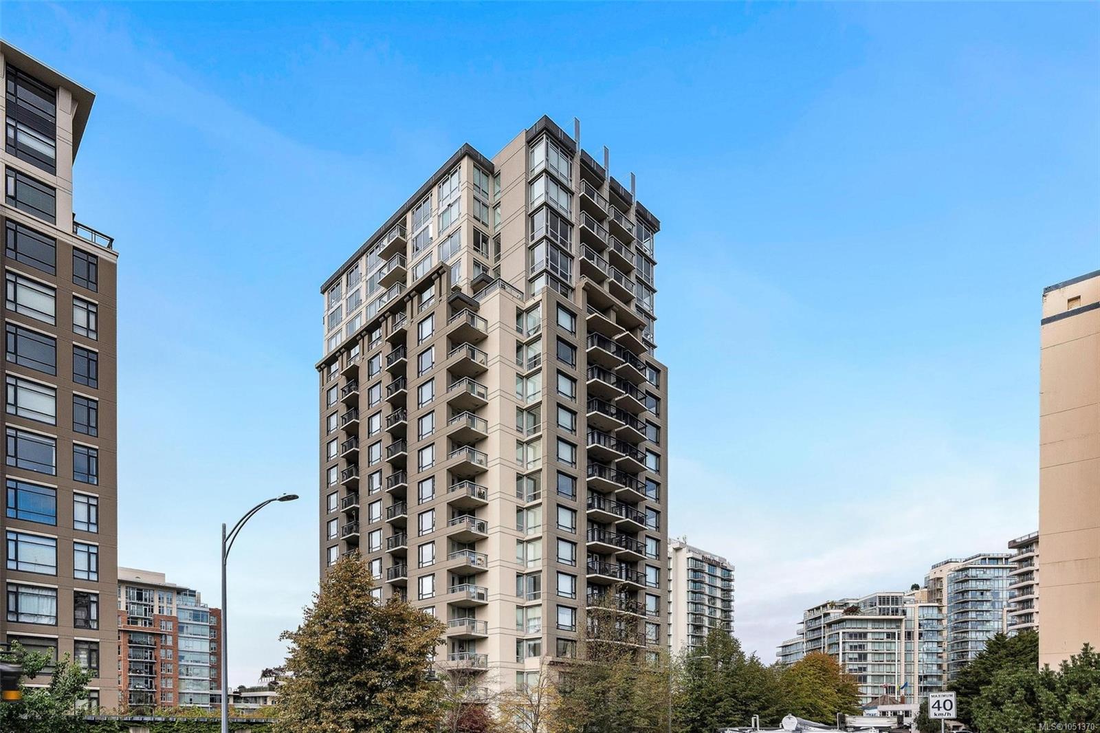 Unit 1001, 751 Fairfield Rd, Victoria