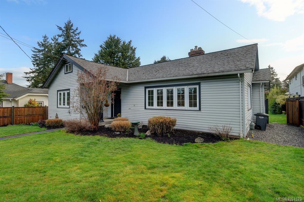 3919 Quadra St, Saanich