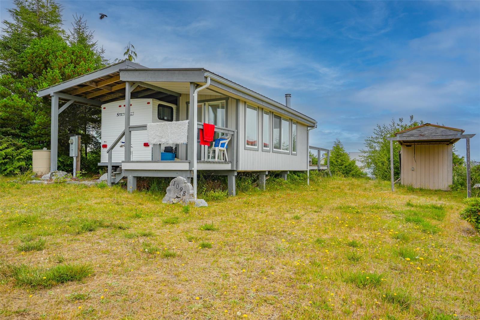 1098 Sixth Ave, Ucluelet