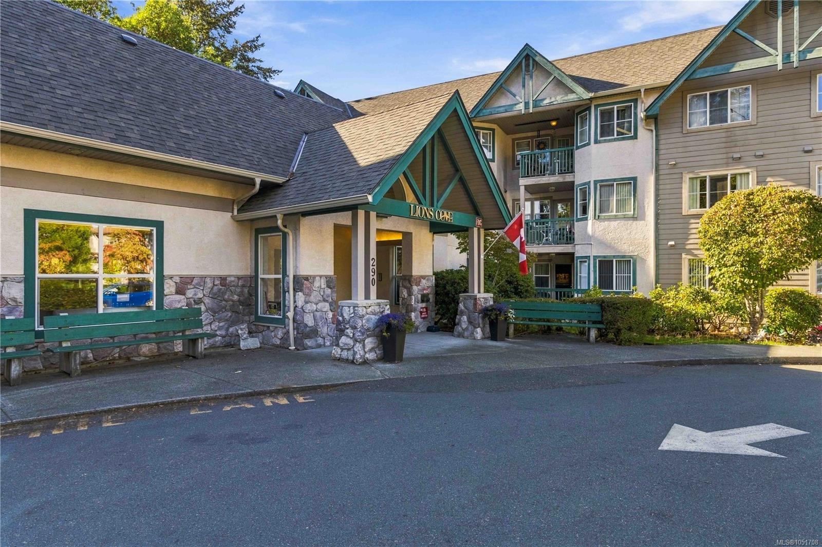 Unit 105, 290 Island Hwy, View Royal