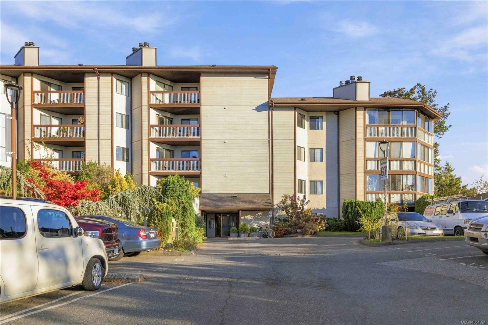 Unit 204, 69 Gorge Rd, Saanich