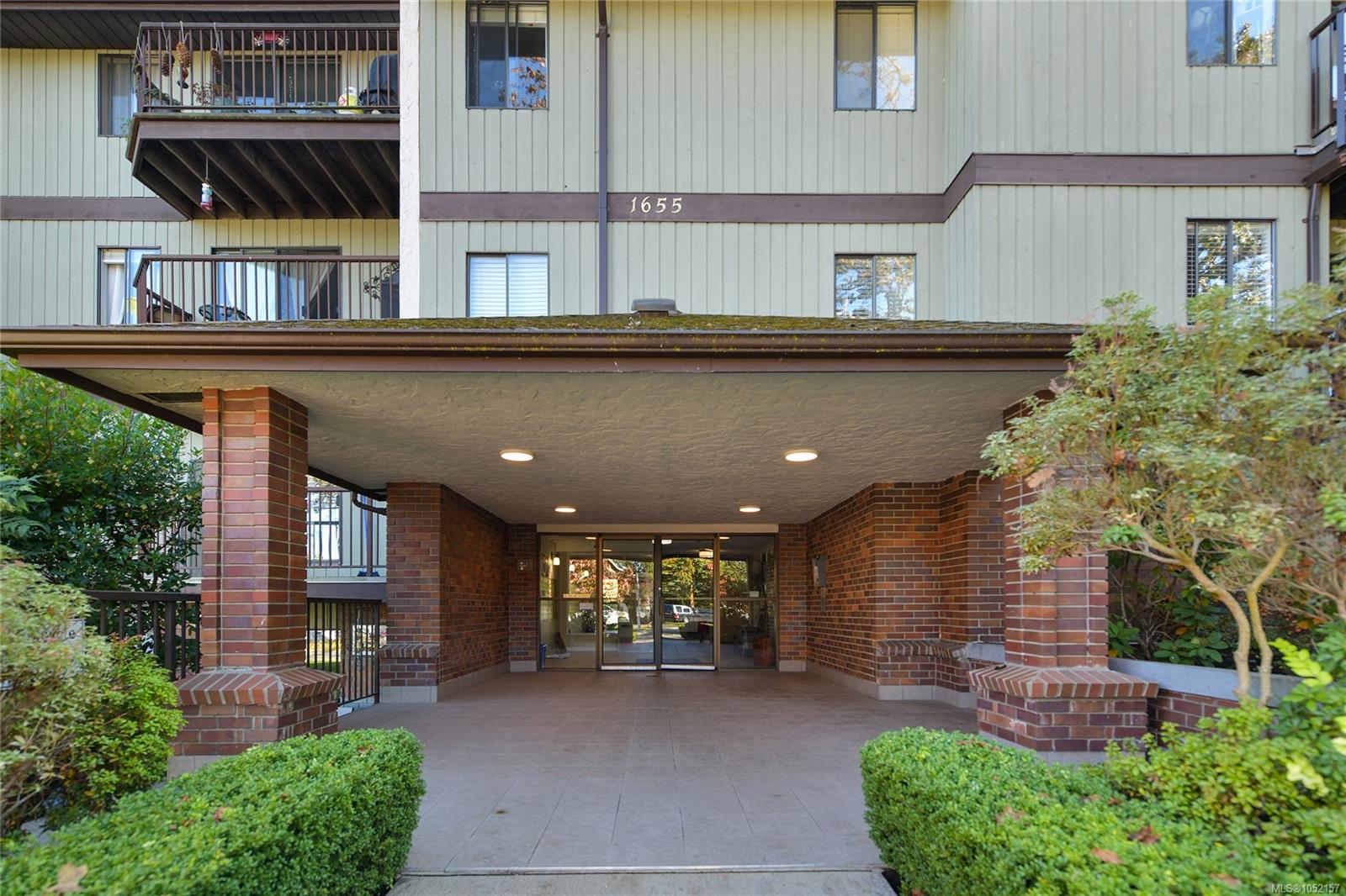 Unit 408, 1655 Begbie St, Victoria