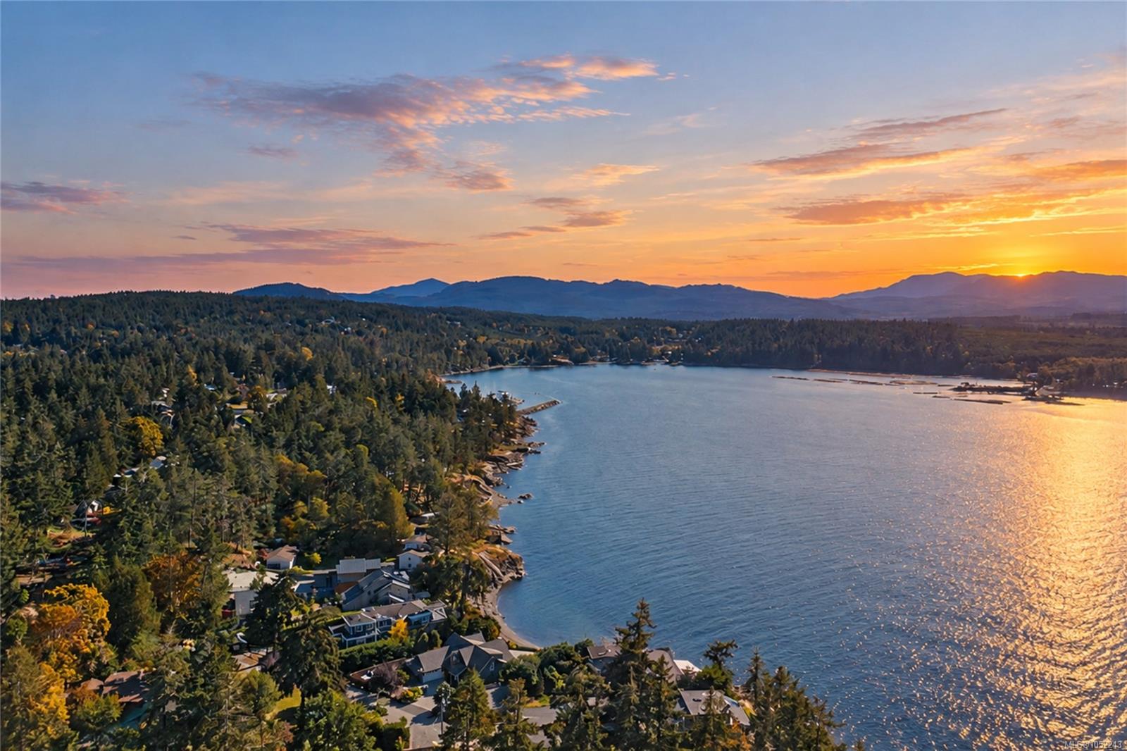 1459 Whitecap Rd, Nanoose Bay