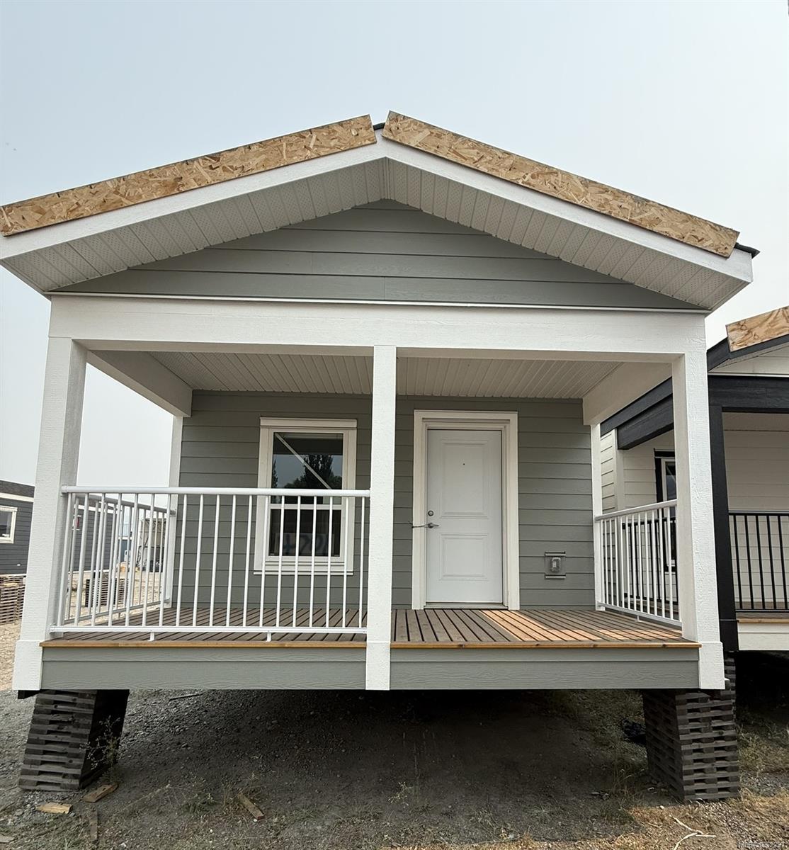 731 Marine Dr, Ucluelet