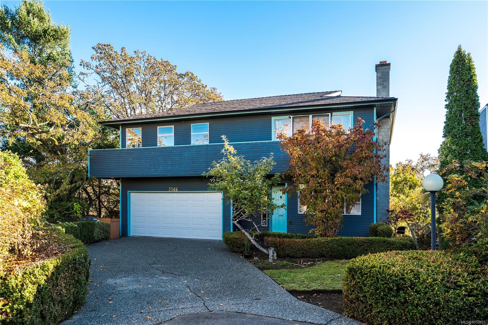 3566 McInnis Rise, Saanich