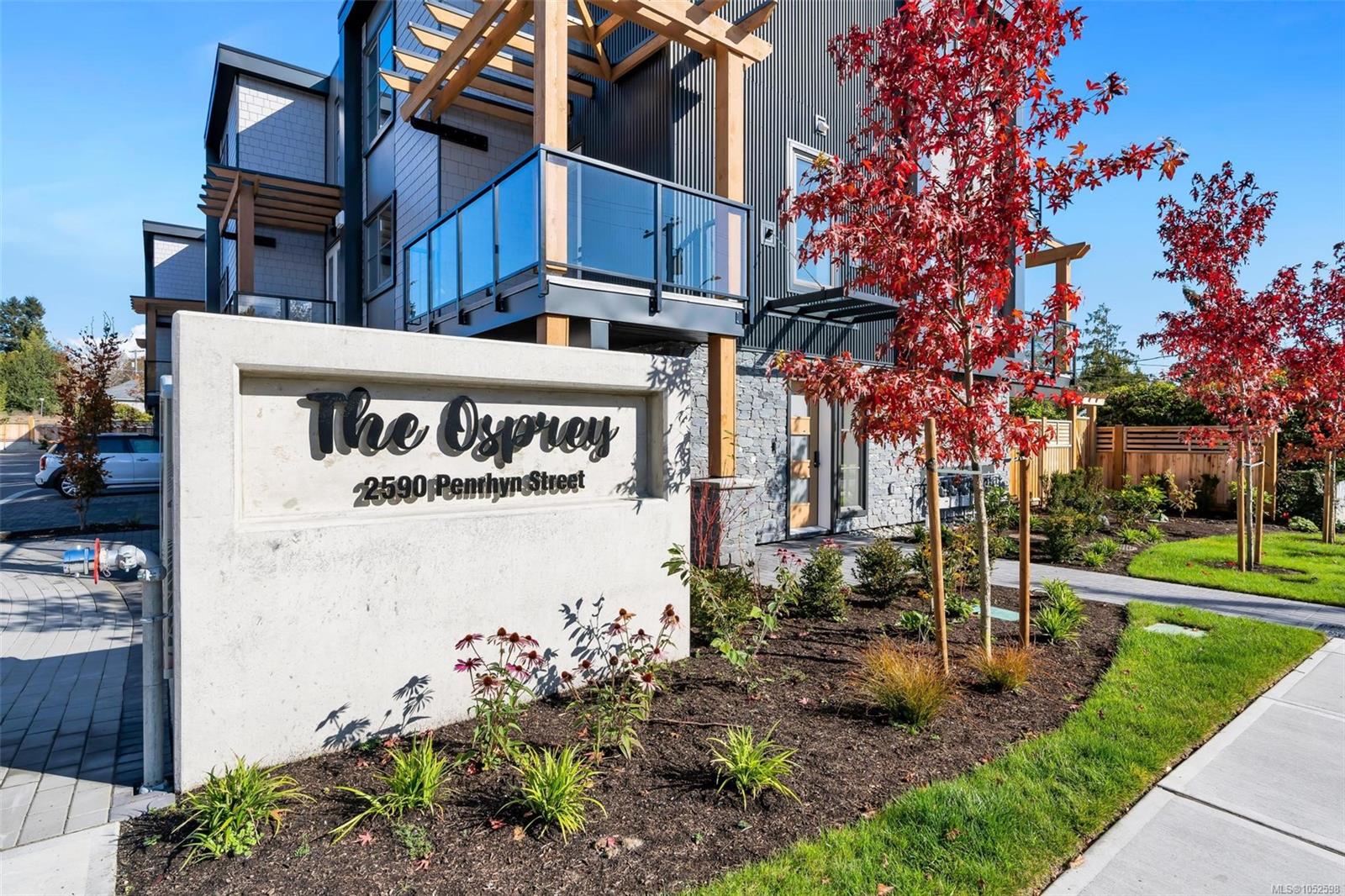 Unit 2, 2590 Penrhyn St, Saanich