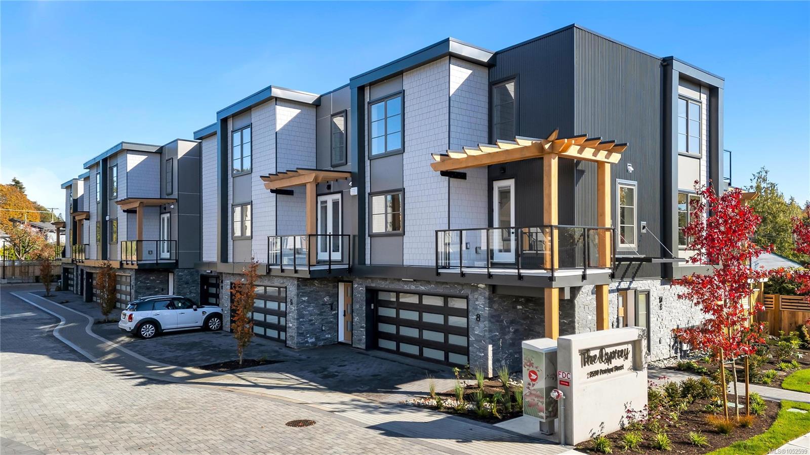 Unit 11, 2590 Penrhyn St, Saanich