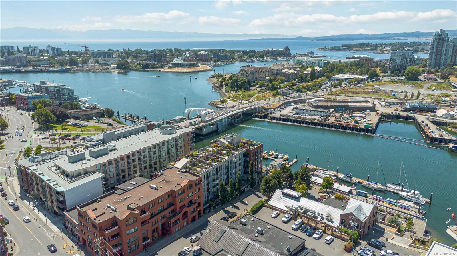 Unit 117, 409 Swift St, Victoria