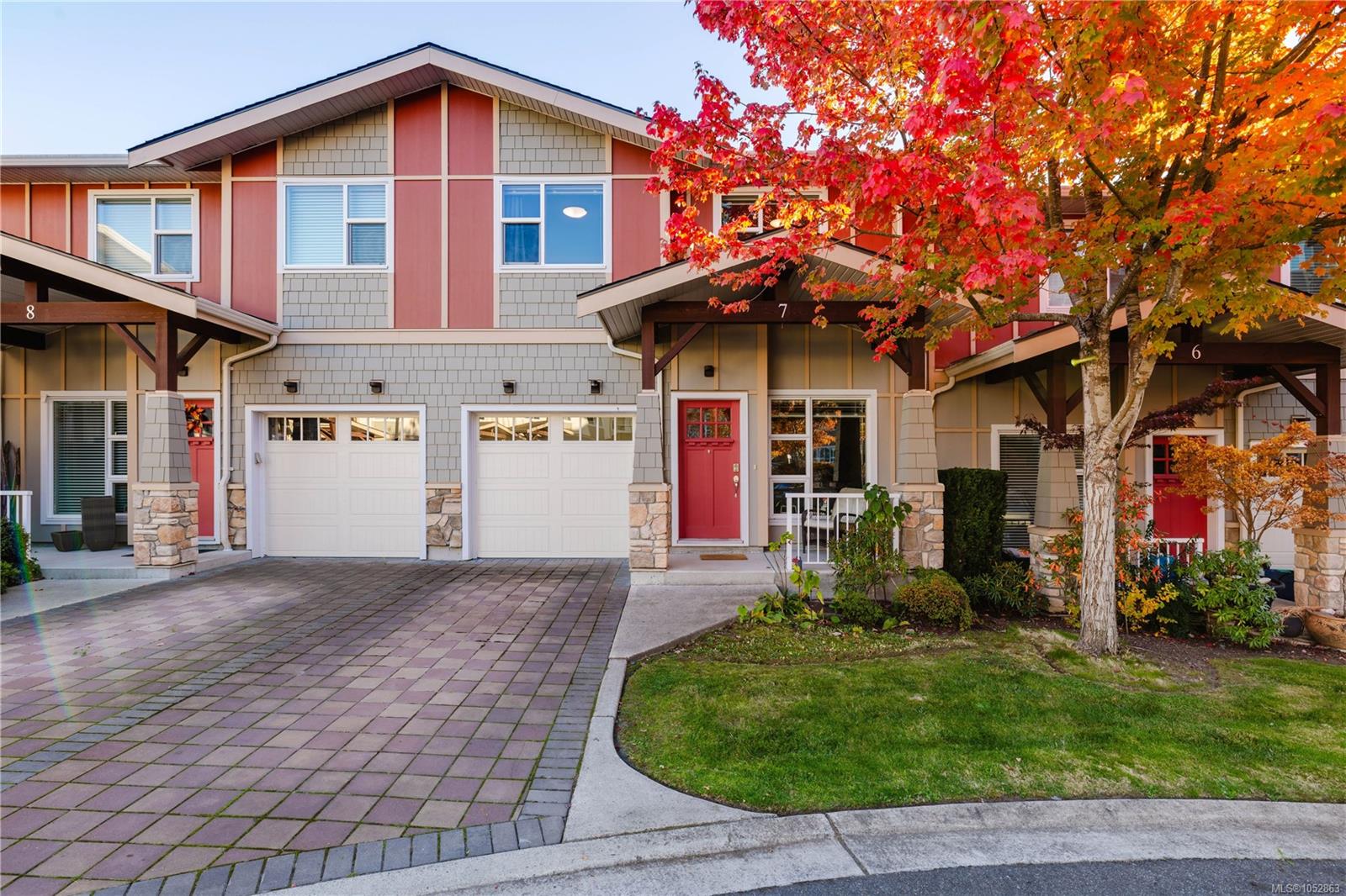 Unit 7, 1900 Watkiss Way, View Royal