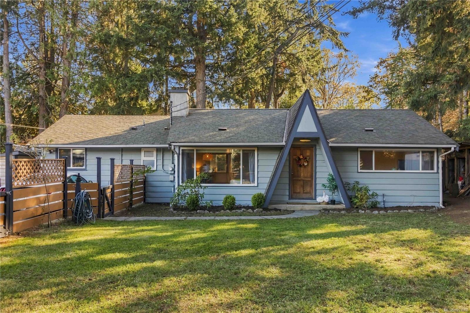 659 Strandlund Ave, Langford