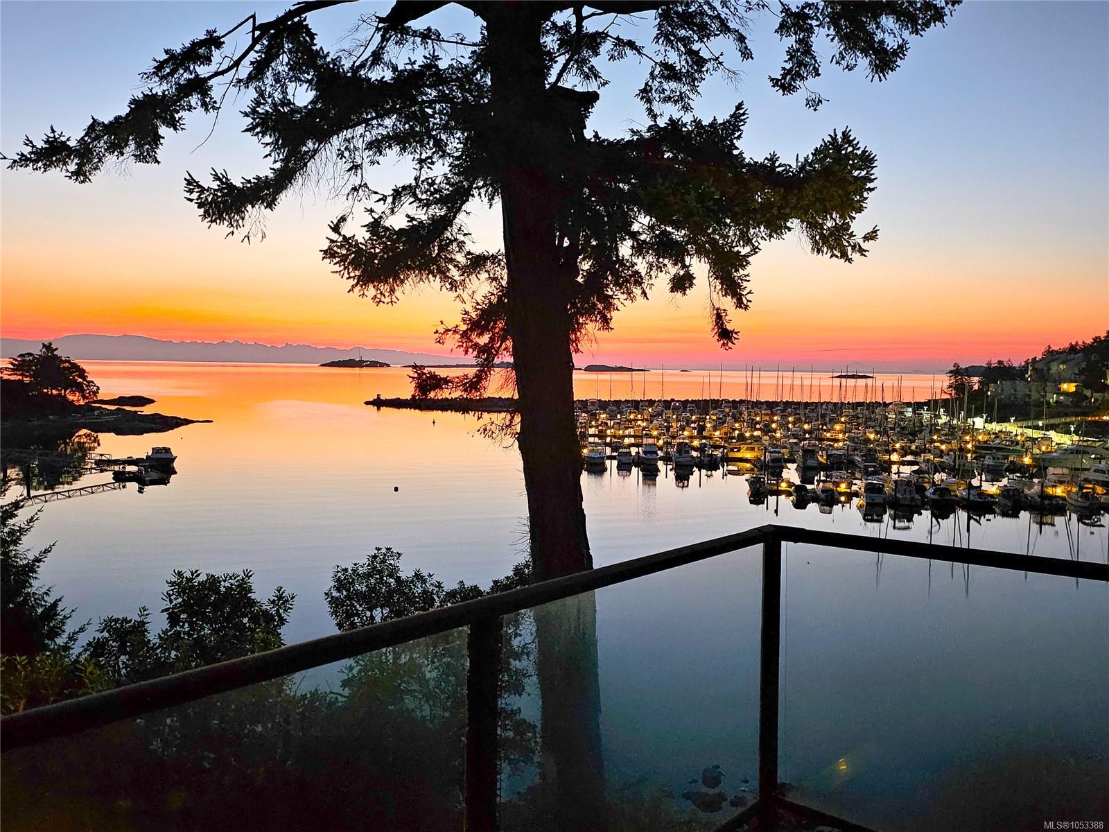 3483 Schooner Rd, Nanoose Bay